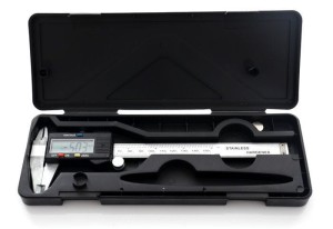 Elektroniczna suwmiarka cyfrowa KD10299