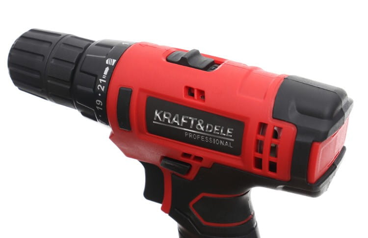 Šroubovák 18V Li-Ion KD1566