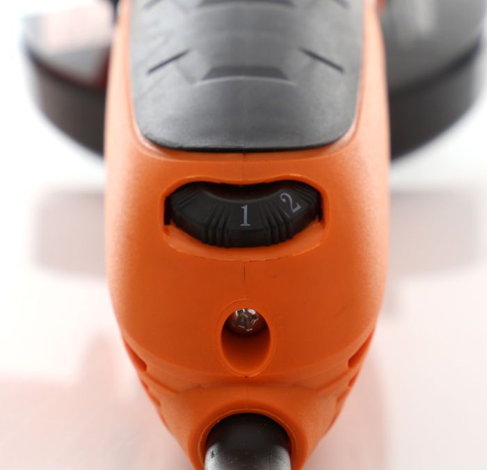 Úhlová bruska 900W KD1554
