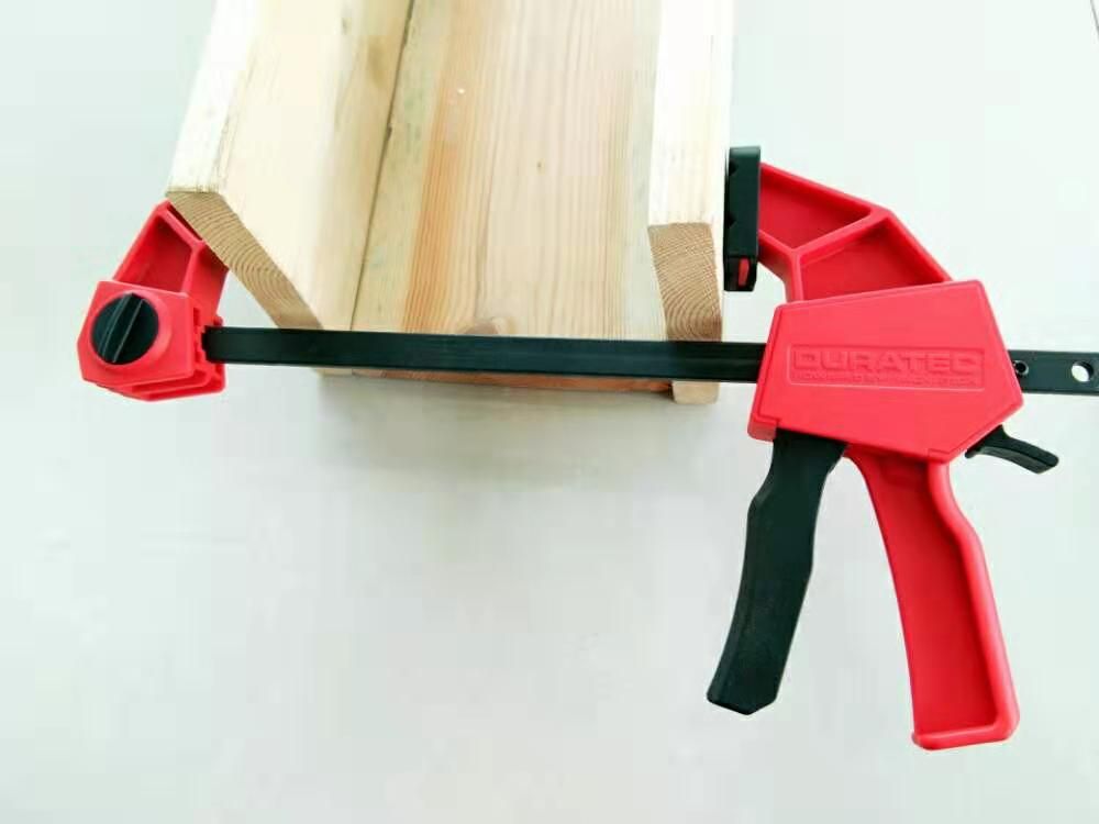 Truhlářská svěrka 110 kg – 6'' – 150 x 60 mm KD10707