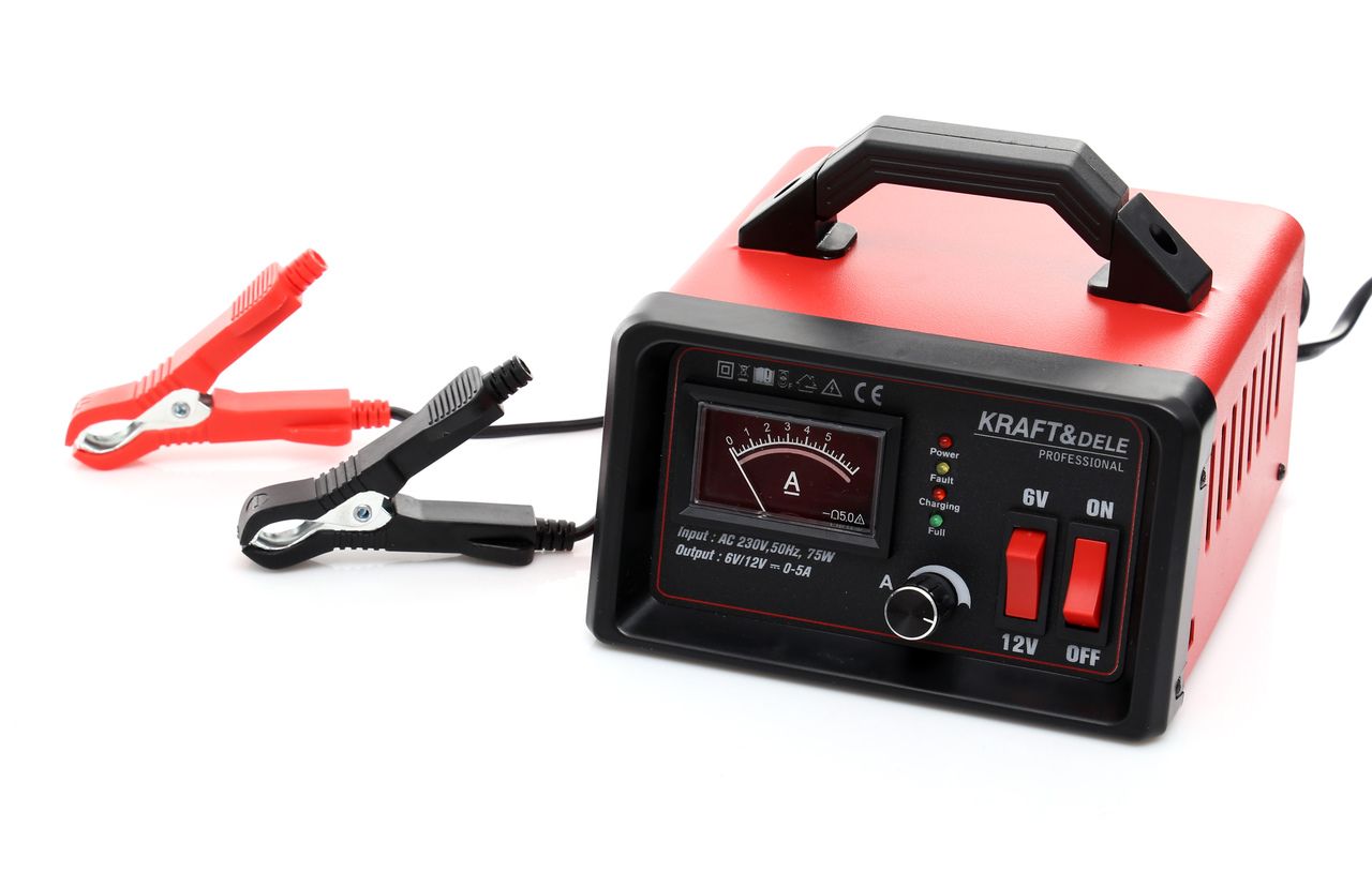 Nabíječka baterií KD1288