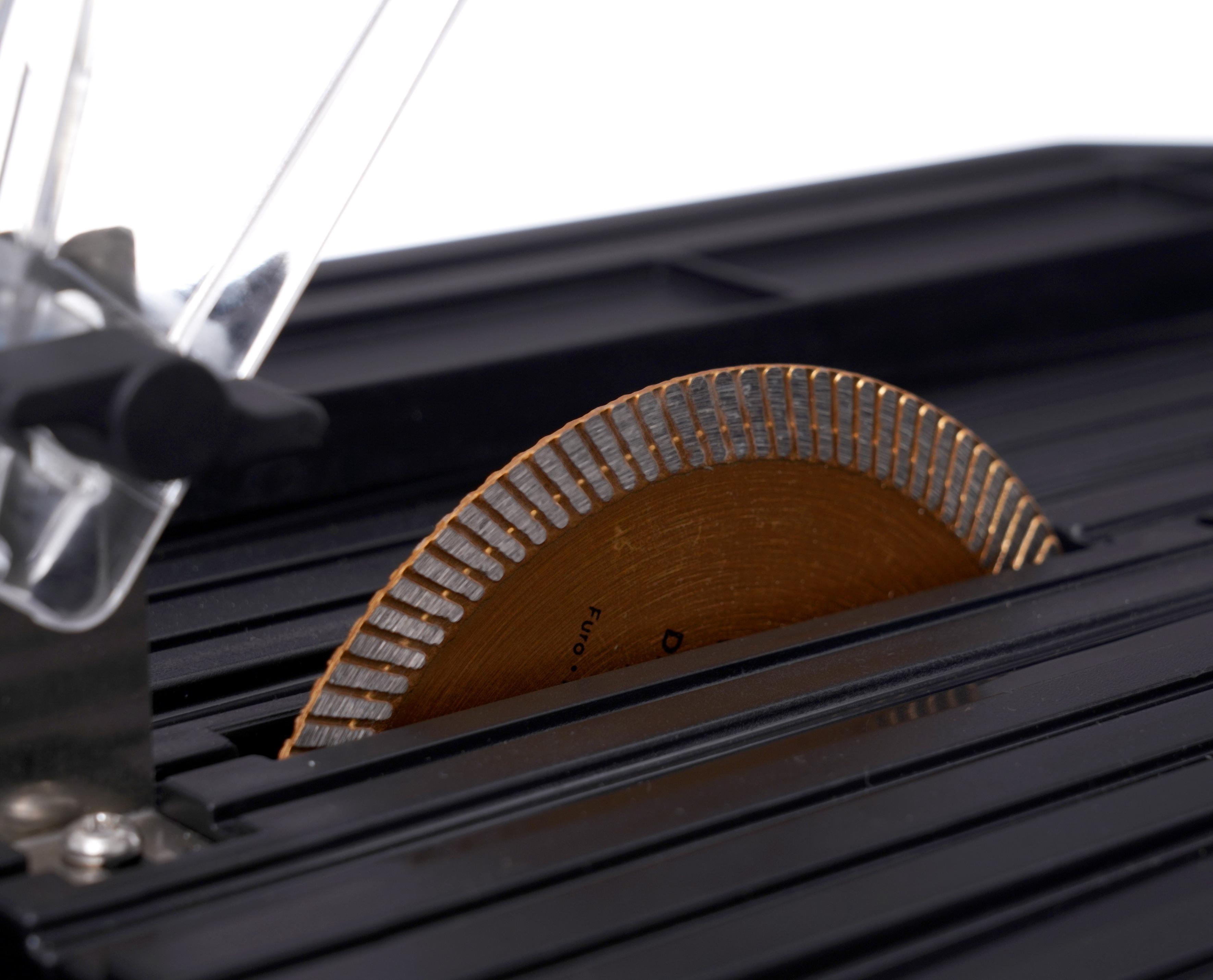 Řezačka obkladů 1200W KD3153